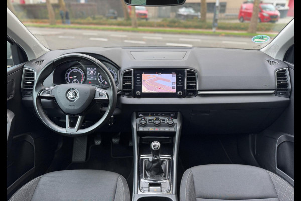 Škoda Karoq 1.0 TSI Pano Navi Apple CarPlay Cruise Nardogrey Boekjes Dealeronderhouden Nieuwe APK