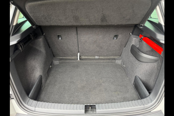 Škoda Karoq 1.0 TSI Pano Navi Apple CarPlay Cruise Nardogrey Boekjes Dealeronderhouden Nieuwe APK