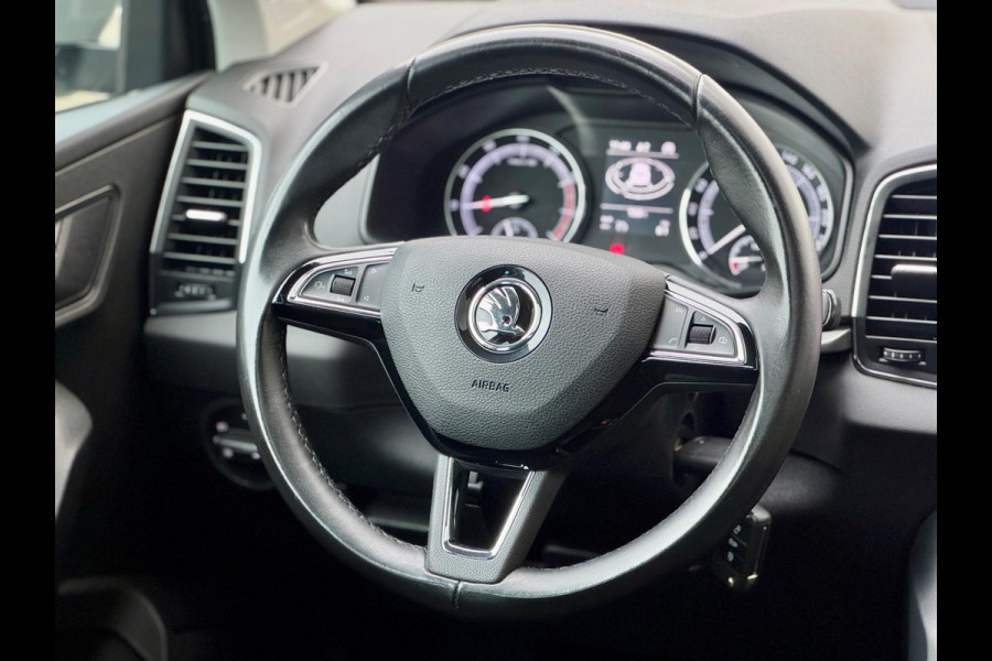 Škoda Karoq 1.0 TSI Pano Navi Apple CarPlay Cruise Nardogrey Boekjes Dealeronderhouden Nieuwe APK