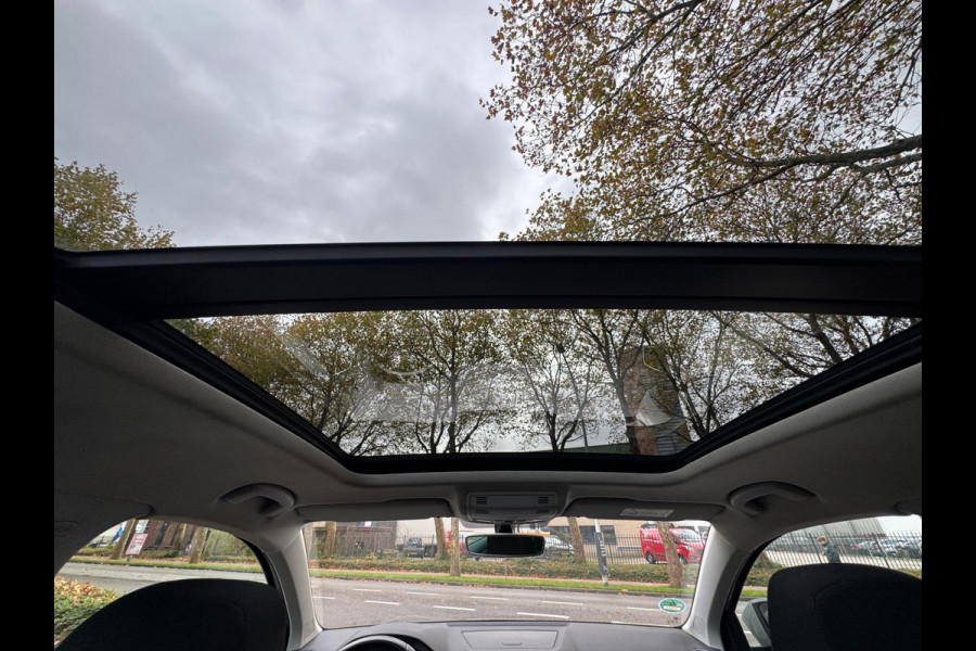 Škoda Karoq 1.0 TSI Pano Navi Apple CarPlay Cruise Nardogrey Boekjes Dealeronderhouden Nieuwe APK