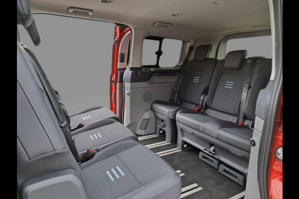 Ford Tourneo Custom 340 L2H1 Active 65 kWh 218pk | Driver Assistance Pack | Verwarmde Voorstoelen | 8 persoons | Uniek in Nederland! Ford Tourneo Custom 340 L2H1 Active 65 kWh 218pk | Driver Assistance Pack | Verwarmde Voorstoelen | 8 persoons | Uniek in Nederland!