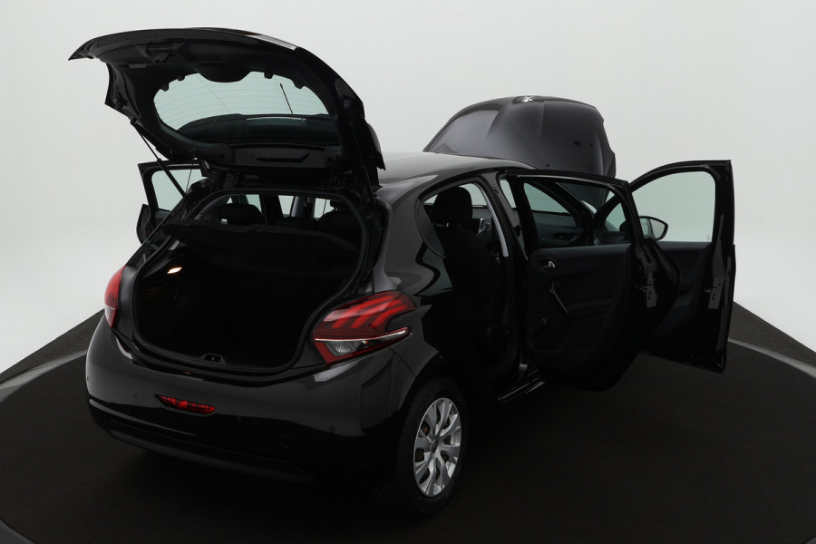 Peugeot 208 BWJ 2019 / 82 PK 1.2 Active | | AIRCO | NAVI | CRUISE | PDC | ELEKTRISCH PAKKET Peugeot 208 BWJ 2019 / 82 PK 1.2 Active | | AIRCO | NAVI | CRUISE | PDC | ELEKTRISCH PAKKET