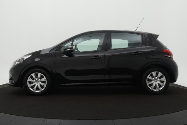 Peugeot 208 BWJ 2019 / 82 PK 1.2 Active | | AIRCO | NAVI | CRUISE | PDC | ELEKTRISCH PAKKET Peugeot 208 BWJ 2019 / 82 PK 1.2 Active | | AIRCO | NAVI | CRUISE | PDC | ELEKTRISCH PAKKET