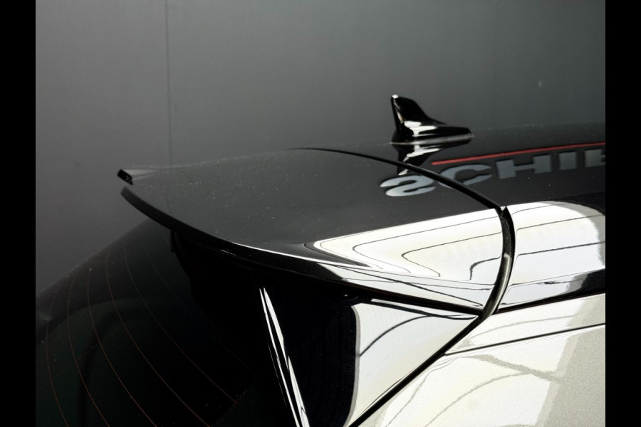 Audi A1 Sportback 30 TFSI 110pk S-line chronos grijs/zwart dak/carplay Audi A1 Sportback 30 TFSI 110pk S-line chronos grijs/zwart dak/carplay