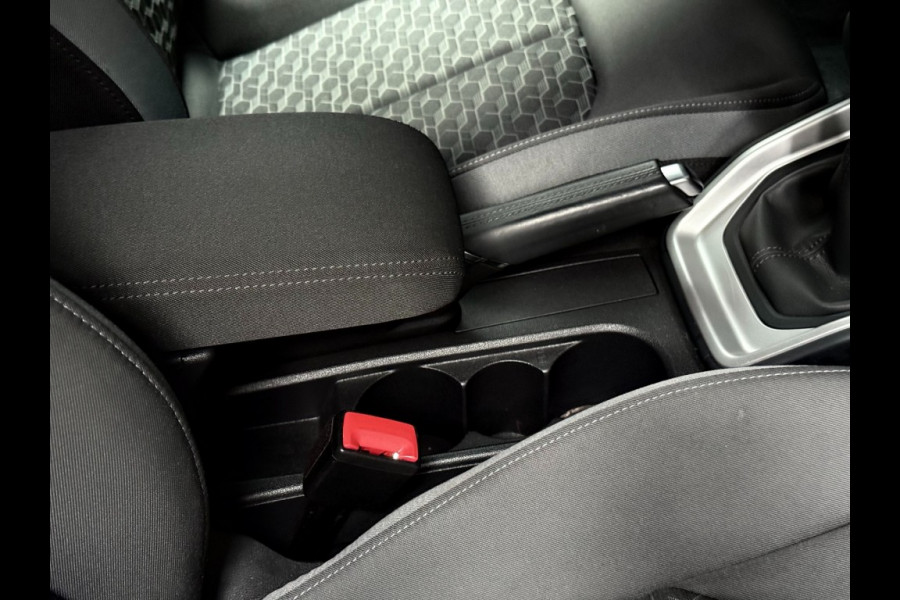 Audi A1 Sportback 30 TFSI 110pk S-line chronos grijs/zwart dak/carplay Audi A1 Sportback 30 TFSI 110pk S-line chronos grijs/zwart dak/carplay