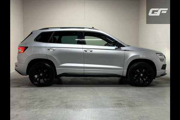 Škoda Karoq 1.5 TSI ACT Sportline Pano ACC Sfeer Canton Trekh. NAP Škoda Karoq 1.5 TSI ACT Sportline Pano ACC Sfeer Canton Trekh. NAP