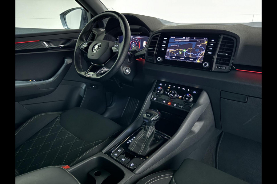 Škoda Karoq 1.5 TSI ACT Sportline Pano ACC Sfeer Canton Trekh. NAP Škoda Karoq 1.5 TSI ACT Sportline Pano ACC Sfeer Canton Trekh. NAP