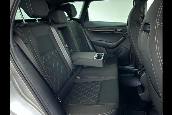 Škoda Karoq 1.5 TSI ACT Sportline Pano ACC Sfeer Canton Trekh. NAP Škoda Karoq 1.5 TSI ACT Sportline Pano ACC Sfeer Canton Trekh. NAP