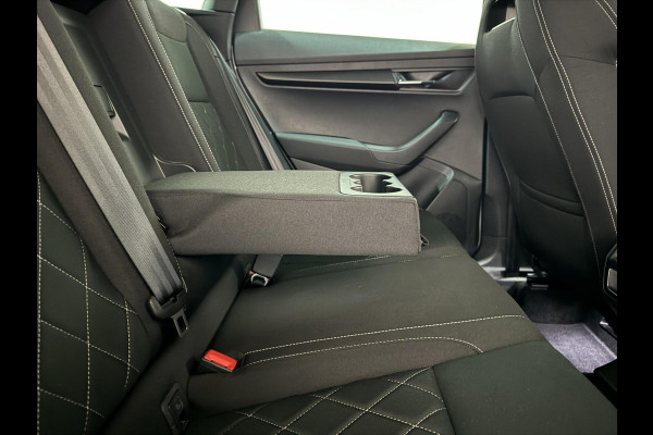 Škoda Karoq 1.5 TSI ACT Sportline Pano ACC Sfeer Canton Trekh. NAP Škoda Karoq 1.5 TSI ACT Sportline Pano ACC Sfeer Canton Trekh. NAP