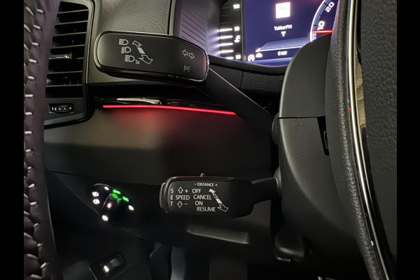 Škoda Karoq 1.5 TSI ACT Sportline Pano ACC Sfeer Canton Trekh. NAP Škoda Karoq 1.5 TSI ACT Sportline Pano ACC Sfeer Canton Trekh. NAP