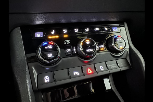 Škoda Karoq 1.5 TSI ACT Sportline Pano ACC Sfeer Canton Trekh. NAP Škoda Karoq 1.5 TSI ACT Sportline Pano ACC Sfeer Canton Trekh. NAP