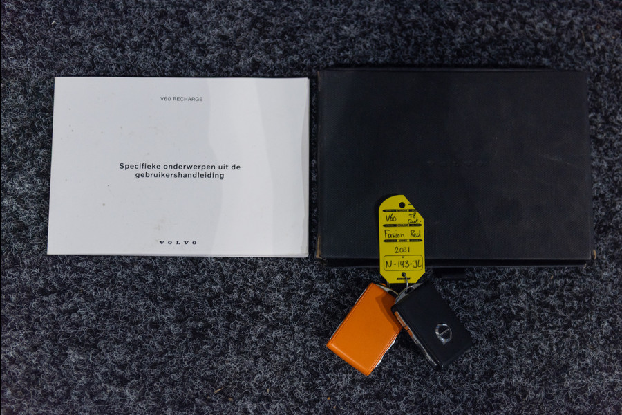 Volvo V60 T8 Aut. Inscription Leder Panoramadak Trekhaak 390pk Volvo V60 T8 Aut. Inscription Leder Panoramadak Trekhaak 390pk