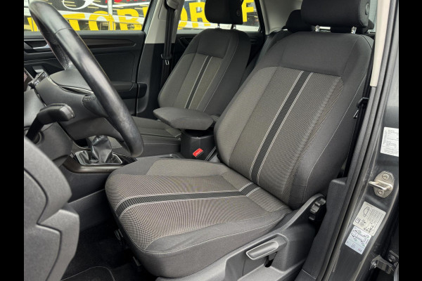 Volkswagen T-Roc 1.0 TSI Style - Navigatie I Airco I PDC- Achteruitrij camera I Sport velgen I APK 10-2027Dealer onderhouden