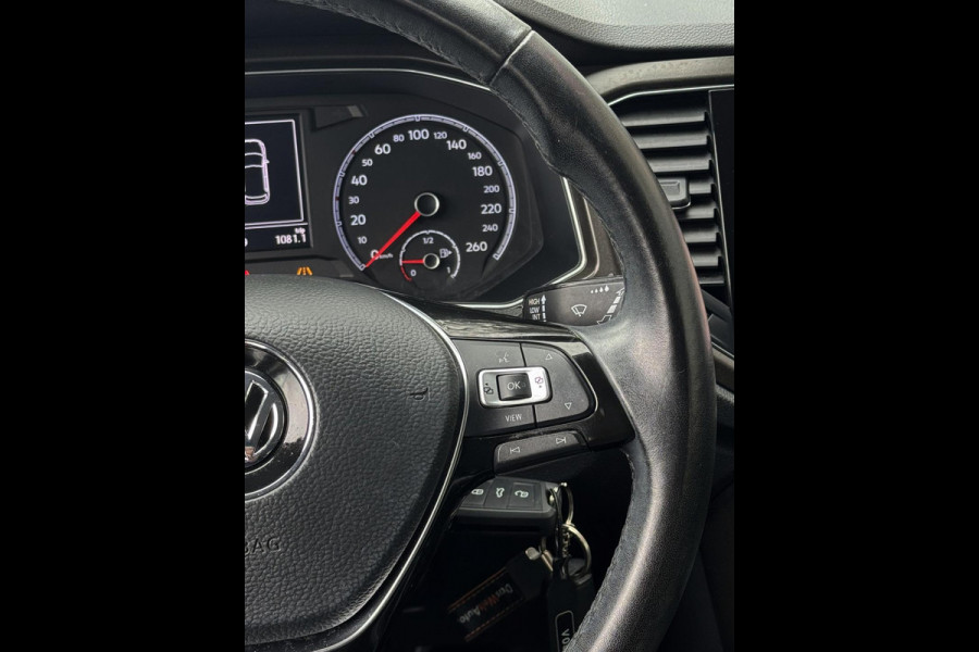 Volkswagen T-Roc 1.0 TSI Style - Navigatie I Airco I PDC- Achteruitrij camera I Sport velgen I APK 10-2027Dealer onderhouden