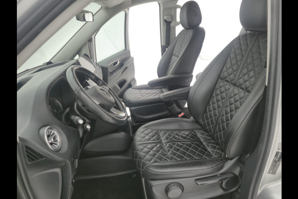 Mercedes-Benz Vito 114 CDI Lang luxe bomvol 214 pk led navi amg pakket leer Mercedes-Benz Vito 114 CDI Lang luxe bomvol 214 pk led navi amg pakket leer