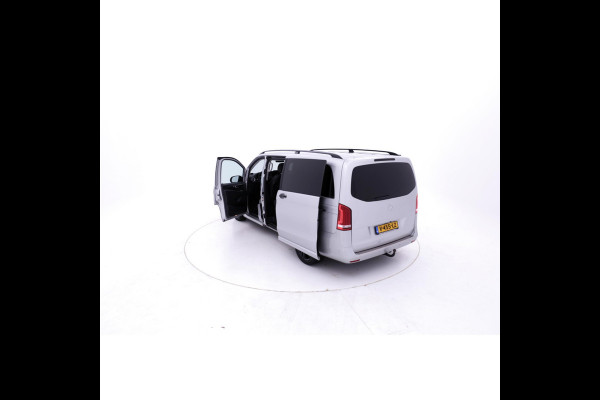 Mercedes-Benz Vito 114 CDI Lang luxe bomvol 214 pk led navi amg pakket leer Mercedes-Benz Vito 114 CDI Lang luxe bomvol 214 pk led navi amg pakket leer