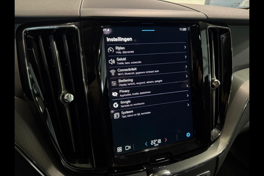 Volvo XC60 T8 Aut. Plus Dark LongRange Parkeercamera Leder 455pk