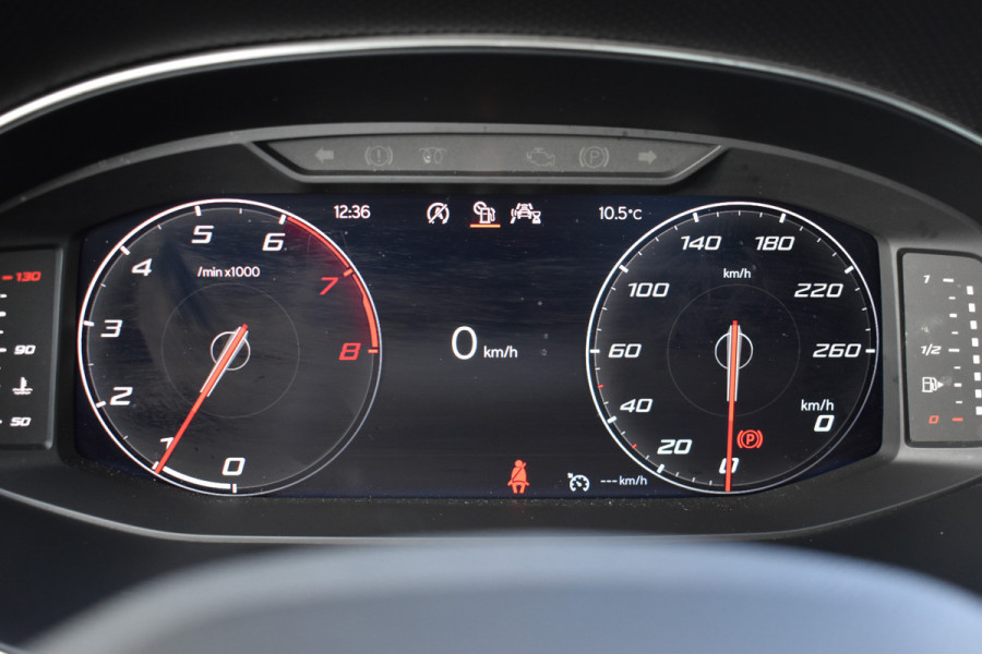 Seat Ibiza 1.0 EcoTSI Style Business Connect / Parkeersensoren / Carplay / Airco / Cruise control