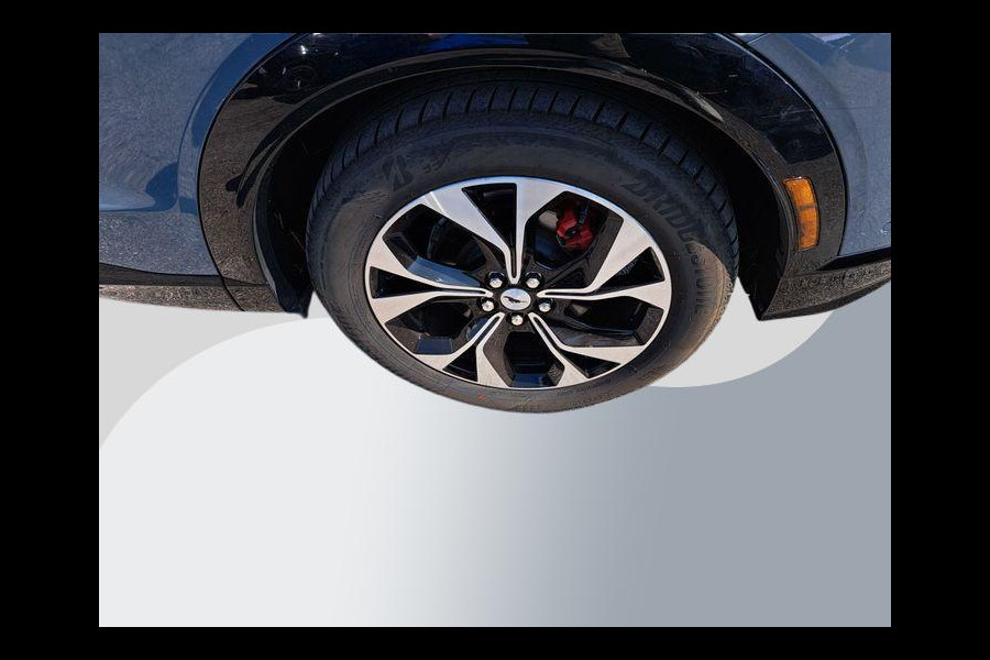 Ford Mustang Mach-E Extended Premium AWD 98 kWh 370pk | Panoramadak | Technology Pack + | 1.500kg Trekgewicht