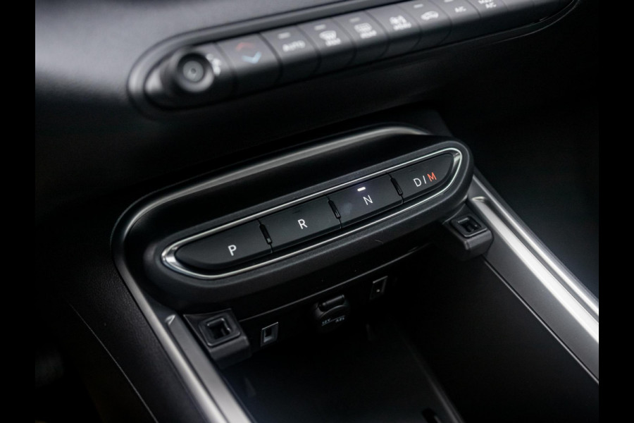 Jeep Avenger 1.2 e-Hybrid Summit | Uit voorraad leverbaar | Winter Pack | Schuif/Kanteldak | Infotaiment&Convenience Pack | Bicolore