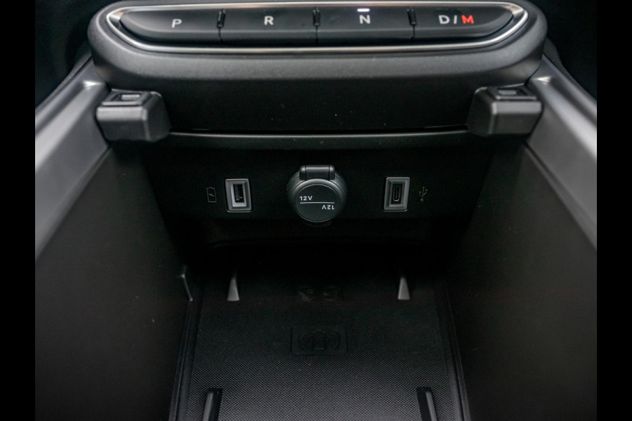 Jeep Avenger 1.2 e-Hybrid Summit | Uit voorraad leverbaar | Winter Pack | Schuif/Kanteldak | Infotaiment&Convenience Pack | Bicolore