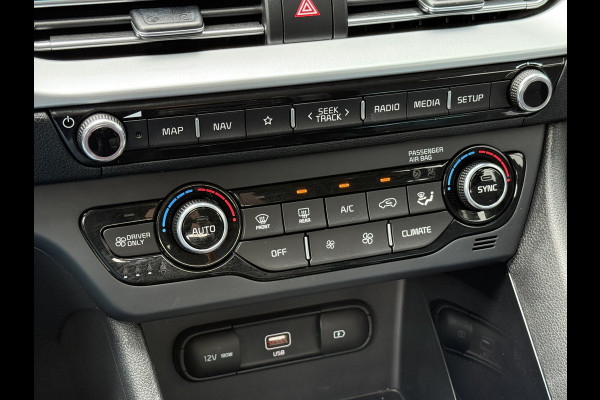 Kia Niro BWJ 2021 | 1.6 Hybrid 142PK Dynamic | NWE APK | CLIMA | LEDER/STOF | CAMERA | NAVI | CARPLAY | PDC | Kia Niro BWJ 2021 | 1.6 Hybrid 142PK Dynamic | NWE APK | CLIMA | LEDER/STOF | CAMERA | NAVI | CARPLAY | PDC |