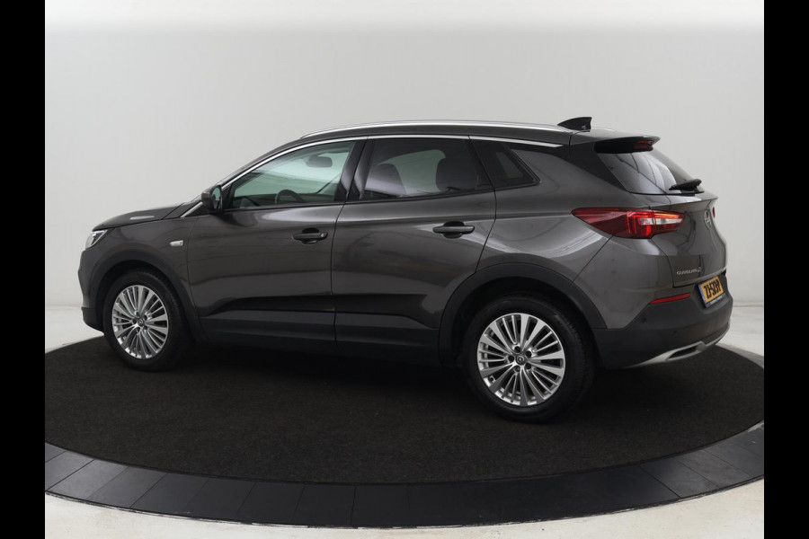 Opel Grandland X 1.2 Turbo Executive | Automaat | Carplay | Full LED | Comfortstoelen | Camera | Navigatie | Climate control | Keyless | Parkeerhulp | Cruise control Opel Grandland X 1.2 Turbo Executive | Automaat | Carplay | Full LED | Comfortstoelen | Camera | Navigatie | Climate control | Keyless | Parkeerhulp | Cruise control