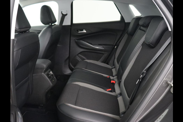 Opel Grandland X 1.2 Turbo Executive | Automaat | Carplay | Full LED | Comfortstoelen | Camera | Navigatie | Climate control | Keyless | Parkeerhulp | Cruise control Opel Grandland X 1.2 Turbo Executive | Automaat | Carplay | Full LED | Comfortstoelen | Camera | Navigatie | Climate control | Keyless | Parkeerhulp | Cruise control