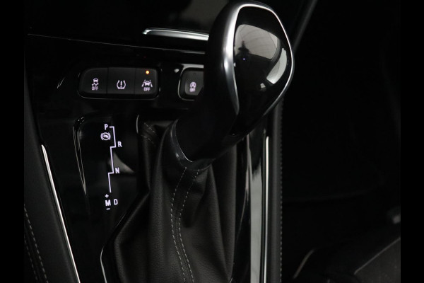 Opel Grandland X 1.2 Turbo Executive | Automaat | Carplay | Full LED | Comfortstoelen | Camera | Navigatie | Climate control | Keyless | Parkeerhulp | Cruise control Opel Grandland X 1.2 Turbo Executive | Automaat | Carplay | Full LED | Comfortstoelen | Camera | Navigatie | Climate control | Keyless | Parkeerhulp | Cruise control