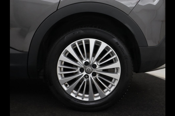 Opel Grandland X 1.2 Turbo Executive | Automaat | Carplay | Full LED | Comfortstoelen | Camera | Navigatie | Climate control | Keyless | Parkeerhulp | Cruise control Opel Grandland X 1.2 Turbo Executive | Automaat | Carplay | Full LED | Comfortstoelen | Camera | Navigatie | Climate control | Keyless | Parkeerhulp | Cruise control