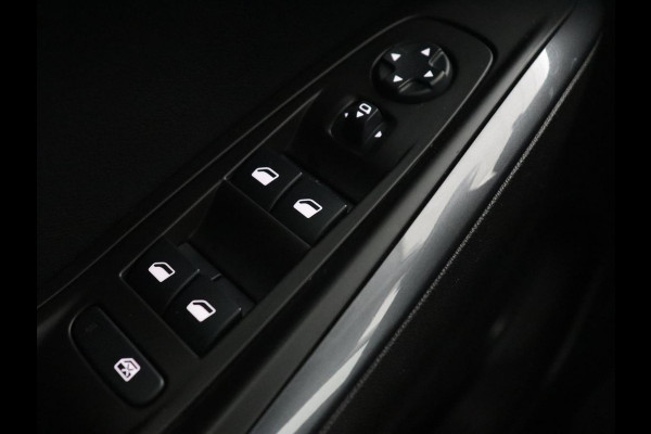 Opel Grandland X 1.2 Turbo Executive | Automaat | Carplay | Full LED | Comfortstoelen | Camera | Navigatie | Climate control | Keyless | Parkeerhulp | Cruise control Opel Grandland X 1.2 Turbo Executive | Automaat | Carplay | Full LED | Comfortstoelen | Camera | Navigatie | Climate control | Keyless | Parkeerhulp | Cruise control