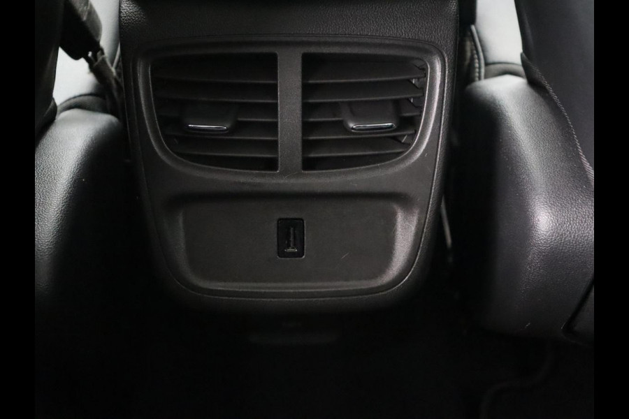 Opel Grandland X 1.2 Turbo Executive | Automaat | Carplay | Full LED | Comfortstoelen | Camera | Navigatie | Climate control | Keyless | Parkeerhulp | Cruise control Opel Grandland X 1.2 Turbo Executive | Automaat | Carplay | Full LED | Comfortstoelen | Camera | Navigatie | Climate control | Keyless | Parkeerhulp | Cruise control