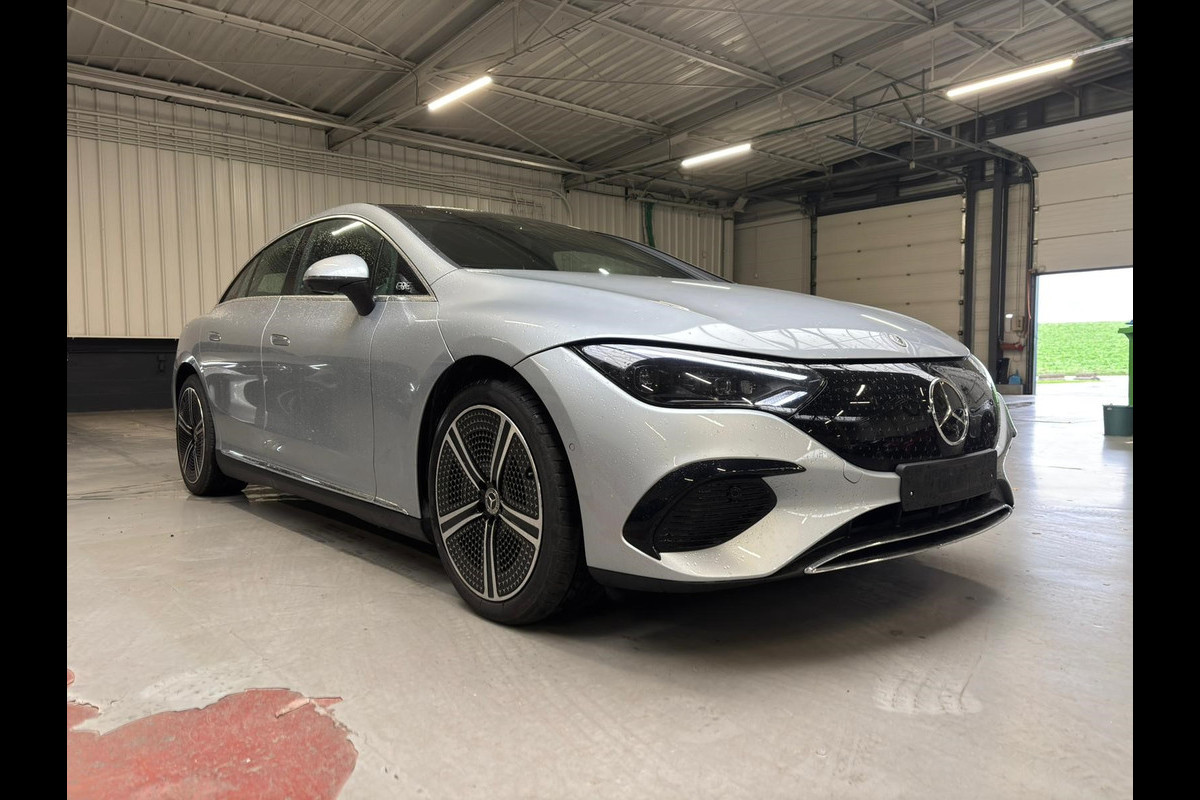 Mercedes-Benz EQE 300 Business Solution Luxury 89 kWh | Burmester sound | Panoramisch schuif/kanteldak | Passagier OLED-display van 12.3 inch! | Wordt verwacht!