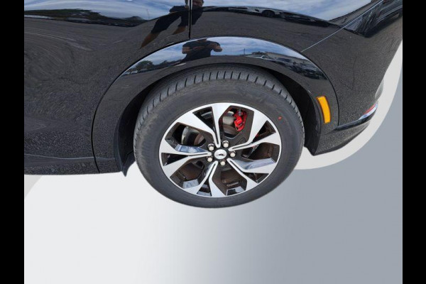 Ford Mustang Mach-E Extended Premium AWD 98 kWh 370pk | Panoramadak | Technology Pack + | 1.500kg Trekgewicht Ford Mustang Mach-E Extended Premium AWD 98 kWh 370pk | Panoramadak | Technology Pack + | 1.500kg Trekgewicht