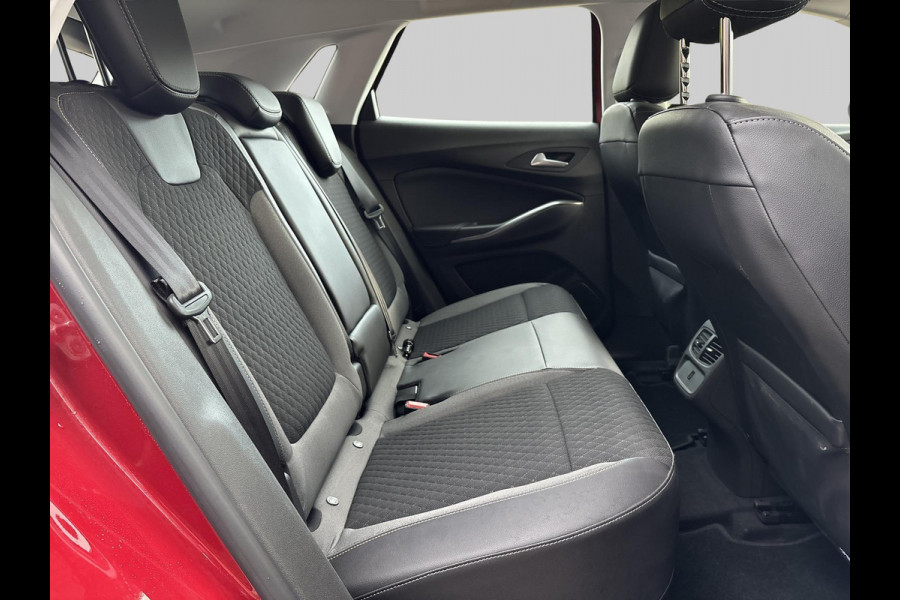 Opel Grandland X 1.6 Turbo Hybrid Business Elegance