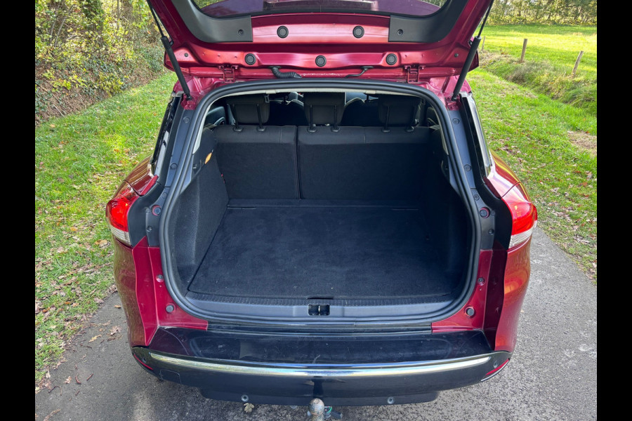 Renault Clio Estate 0.9 TCe Limited | NIEUWE APK | NETTE AUTO | Renault Clio Estate 0.9 TCe Limited | NIEUWE APK | NETTE AUTO |