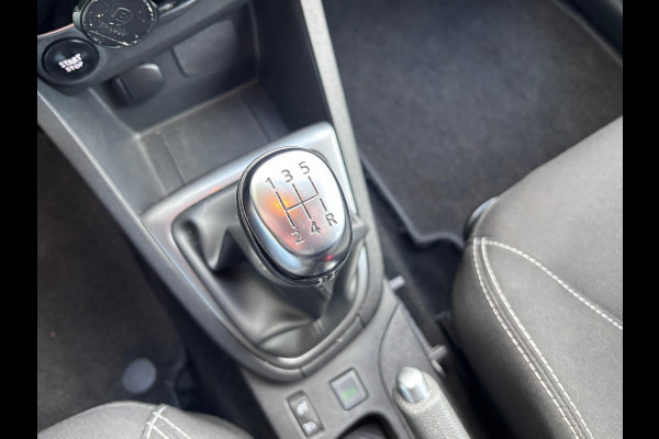 Renault Clio Estate 0.9 TCe Limited | NIEUWE APK | NETTE AUTO | Renault Clio Estate 0.9 TCe Limited | NIEUWE APK | NETTE AUTO |