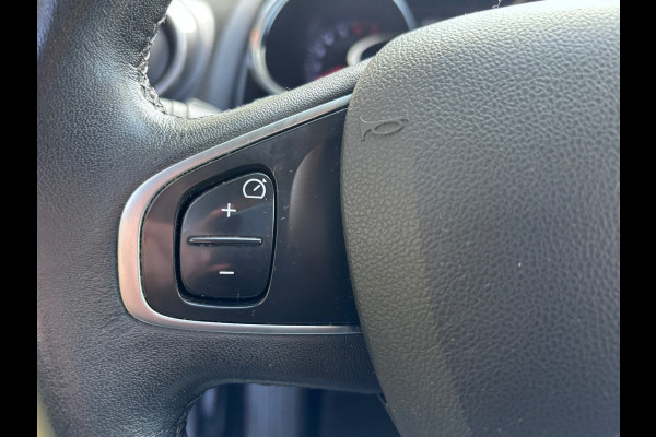 Renault Clio Estate 0.9 TCe Limited | NIEUWE APK | NETTE AUTO | Renault Clio Estate 0.9 TCe Limited | NIEUWE APK | NETTE AUTO |