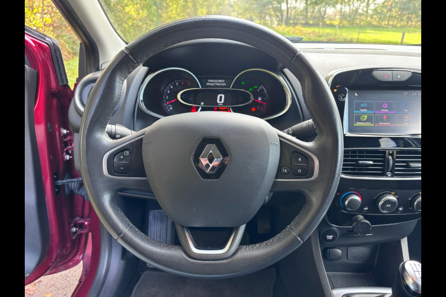 Renault Clio Estate 0.9 TCe Limited | NIEUWE APK | NETTE AUTO | Renault Clio Estate 0.9 TCe Limited | NIEUWE APK | NETTE AUTO |