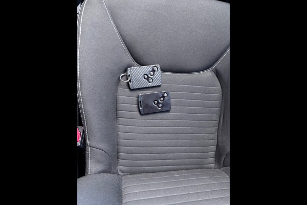 Renault Clio Estate 0.9 TCe Limited | NIEUWE APK | NETTE AUTO | Renault Clio Estate 0.9 TCe Limited | NIEUWE APK | NETTE AUTO |