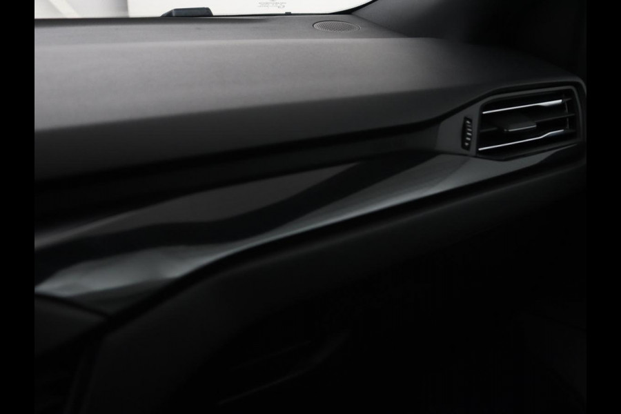 Ford Focus 1.0 EcoBoost Hybrid ST Line X | Stoel & stuurverwarming | Camera | Carplay | Digital Cockpit | Full LED | Keyless | Navigatie Ford Focus 1.0 EcoBoost Hybrid ST Line X | Stoel & stuurverwarming | Camera | Carplay | Digital Cockpit | Full LED | Keyless | Navigatie