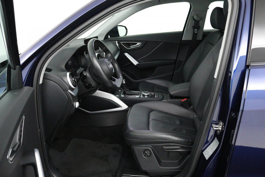 Audi Q2 35 TFSI S Edition (PANORAMADAK, DIGITALE COCKPIT, STOELVERWARMING, ACHTERUITRIJCAMERA, PARKEERSENSOREN, AUTOMAAT)