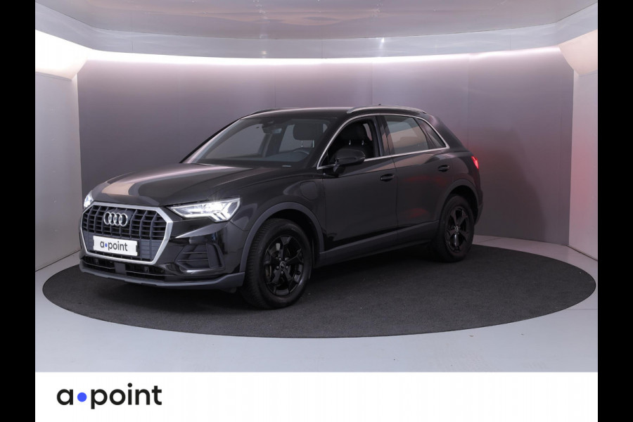 Audi Q3 45 TFSI e Business Edition 245 pk S-tronic | Navigatie | Parkeersensoren | Adaptieve cruise control | Stoelverwarming | Audi Q3 45 TFSI e Business Edition 245 pk S-tronic | Navigatie | Parkeersensoren | Adaptieve cruise control | Stoelverwarming |