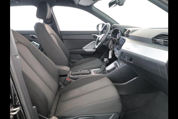 Audi Q3 45 TFSI e Business Edition 245 pk S-tronic | Navigatie | Parkeersensoren | Adaptieve cruise control | Stoelverwarming | Audi Q3 45 TFSI e Business Edition 245 pk S-tronic | Navigatie | Parkeersensoren | Adaptieve cruise control | Stoelverwarming |