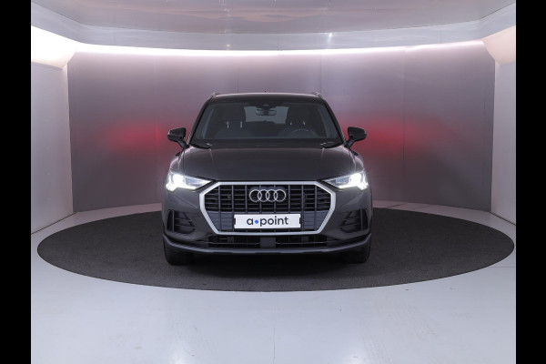 Audi Q3 45 TFSI e Business Edition 245 pk S-tronic | Navigatie | Parkeersensoren | Adaptieve cruise control | Stoelverwarming | Audi Q3 45 TFSI e Business Edition 245 pk S-tronic | Navigatie | Parkeersensoren | Adaptieve cruise control | Stoelverwarming |