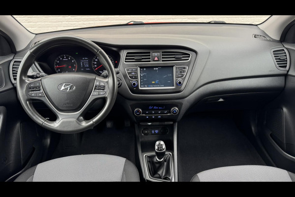 Hyundai i20 1.0 T-GDI Premium Dealer onderhouden Cruise control Climate control Parkeersensoren v/a Navigatie Apple / Android DAB Hyundai i20 1.0 T-GDI Premium Dealer onderhouden Cruise control Climate control Parkeersensoren v/a Navigatie Apple / Android DAB