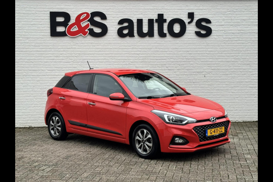 Hyundai i20 1.0 T-GDI Premium Dealer onderhouden Cruise control Climate control Parkeersensoren v/a Navigatie Apple / Android DAB Hyundai i20 1.0 T-GDI Premium Dealer onderhouden Cruise control Climate control Parkeersensoren v/a Navigatie Apple / Android DAB