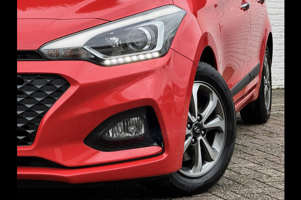 Hyundai i20 1.0 T-GDI Premium Dealer onderhouden Cruise control Climate control Parkeersensoren v/a Navigatie Apple / Android DAB Hyundai i20 1.0 T-GDI Premium Dealer onderhouden Cruise control Climate control Parkeersensoren v/a Navigatie Apple / Android DAB