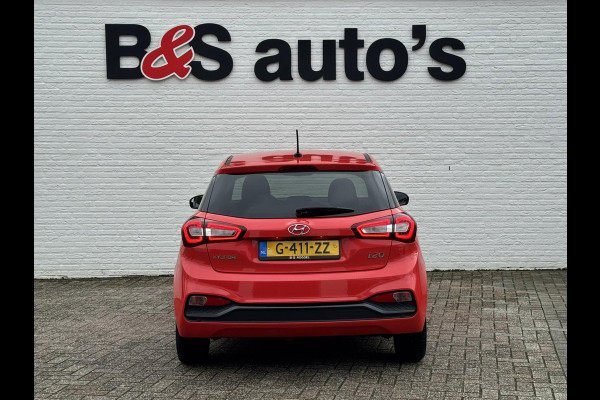 Hyundai i20 1.0 T-GDI Premium Dealer onderhouden Cruise control Climate control Parkeersensoren v/a Navigatie Apple / Android DAB Hyundai i20 1.0 T-GDI Premium Dealer onderhouden Cruise control Climate control Parkeersensoren v/a Navigatie Apple / Android DAB