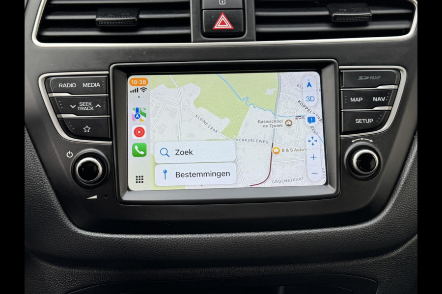 Hyundai i20 1.0 T-GDI Premium Dealer onderhouden Cruise control Climate control Parkeersensoren v/a Navigatie Apple / Android DAB Hyundai i20 1.0 T-GDI Premium Dealer onderhouden Cruise control Climate control Parkeersensoren v/a Navigatie Apple / Android DAB